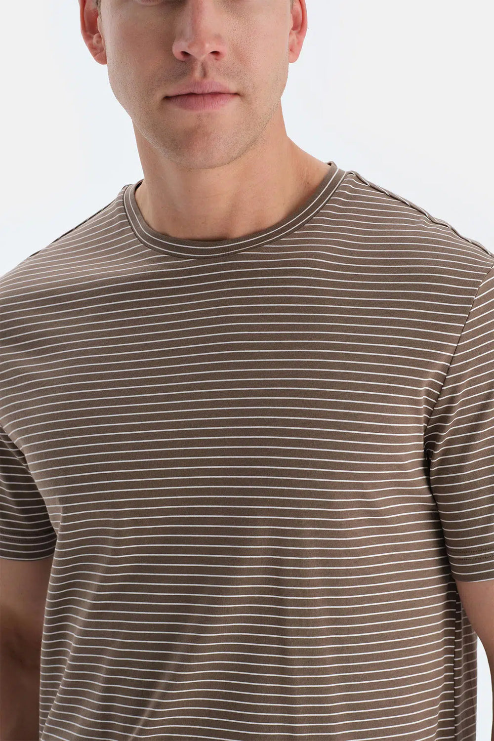 Açık Kahve Çizgili Kısa Kollu Tişört Şort Pijama Takımı