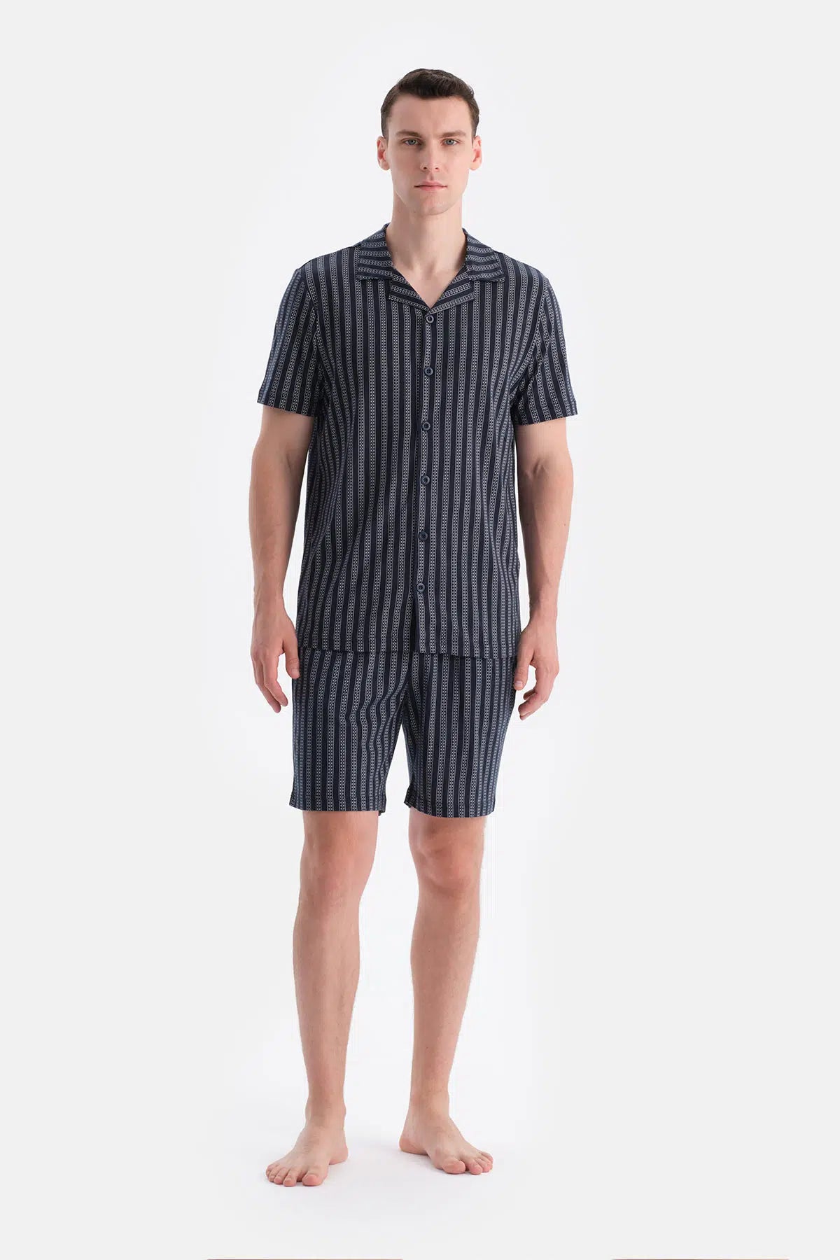 METRAJ BASKILI KISA KOLLU GÖMLEK ŞORT TAKIM