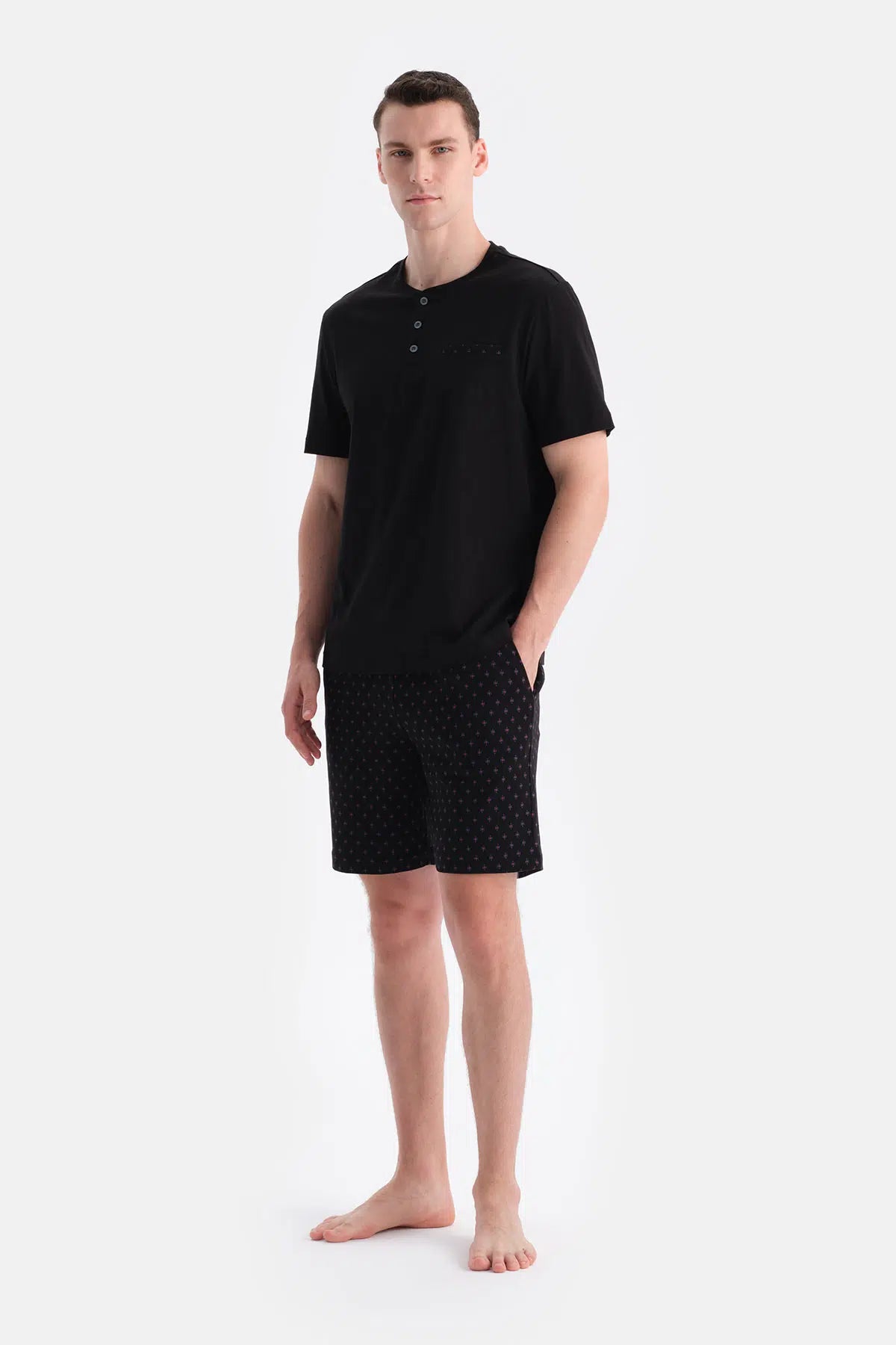 PAT VE CEP DETAYLI TİŞÖRT ŞORT TAKIM