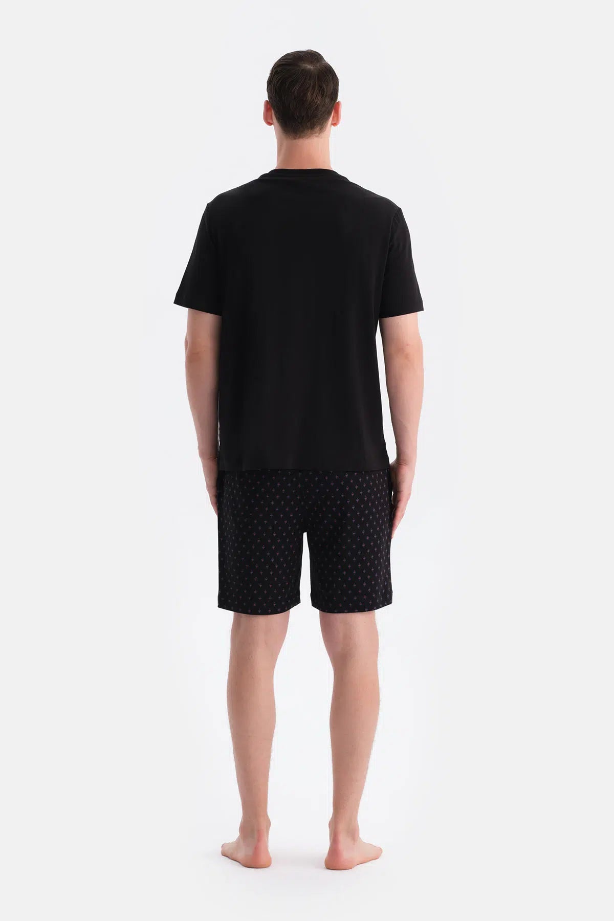 PAT VE CEP DETAYLI TİŞÖRT ŞORT TAKIM