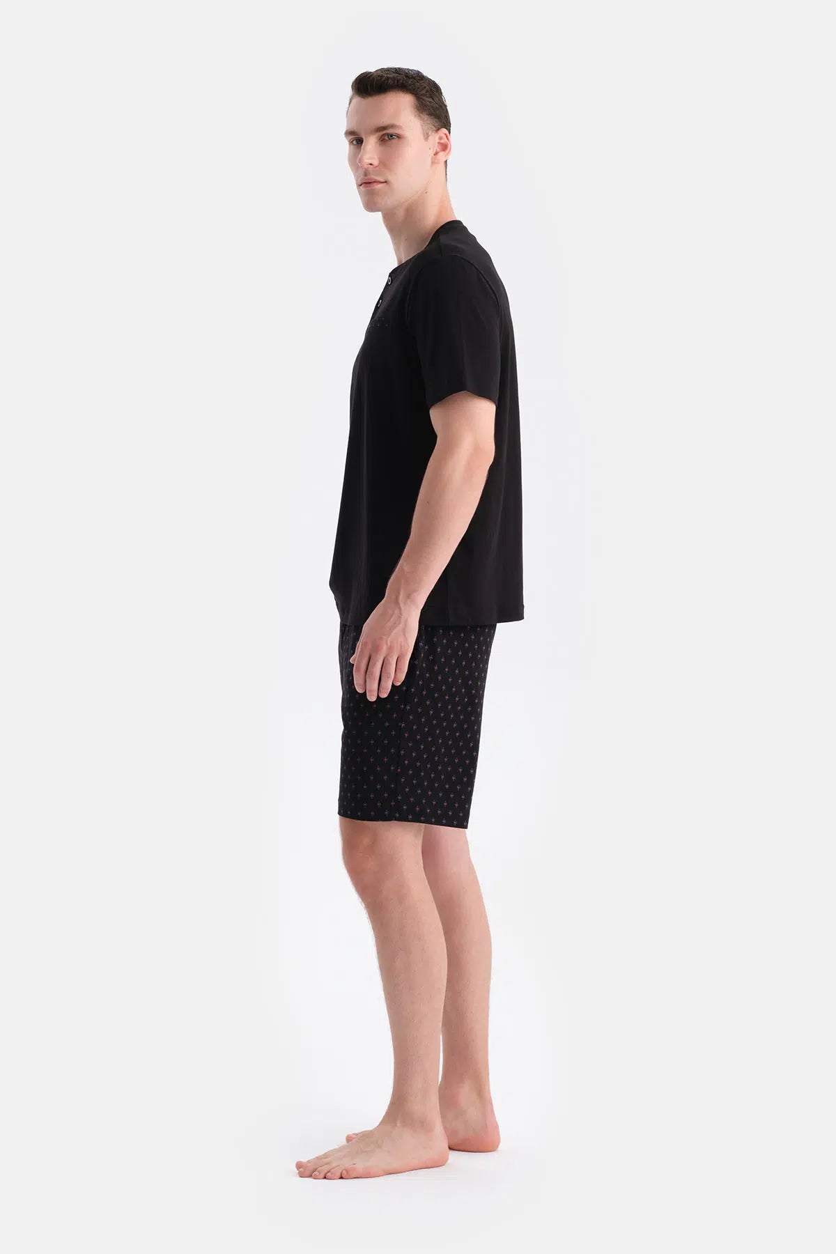 PAT VE CEP DETAYLI TİŞÖRT ŞORT TAKIM