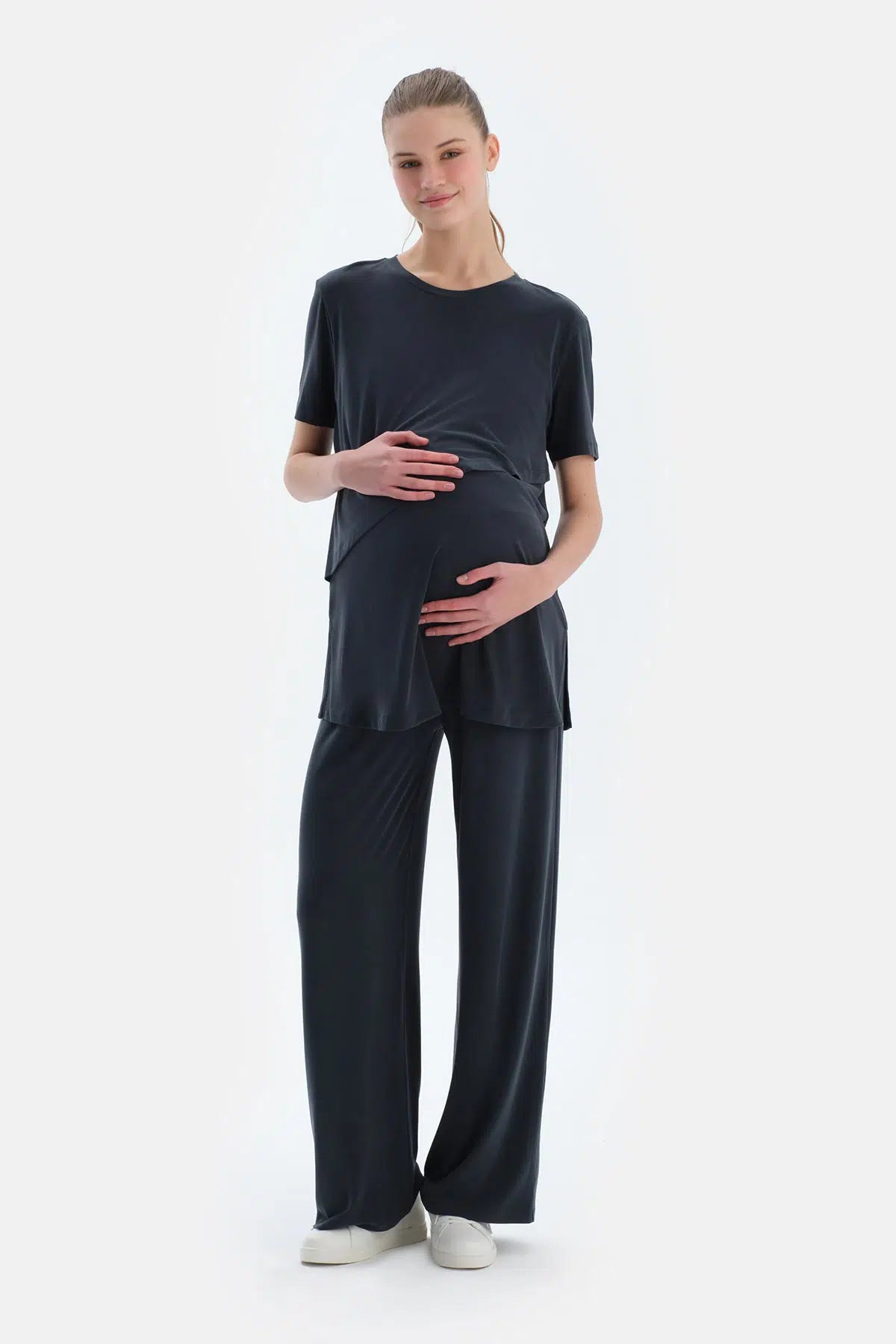 Siyah Kısa Kollu Fonksiyonel Modal Hamile Tişört