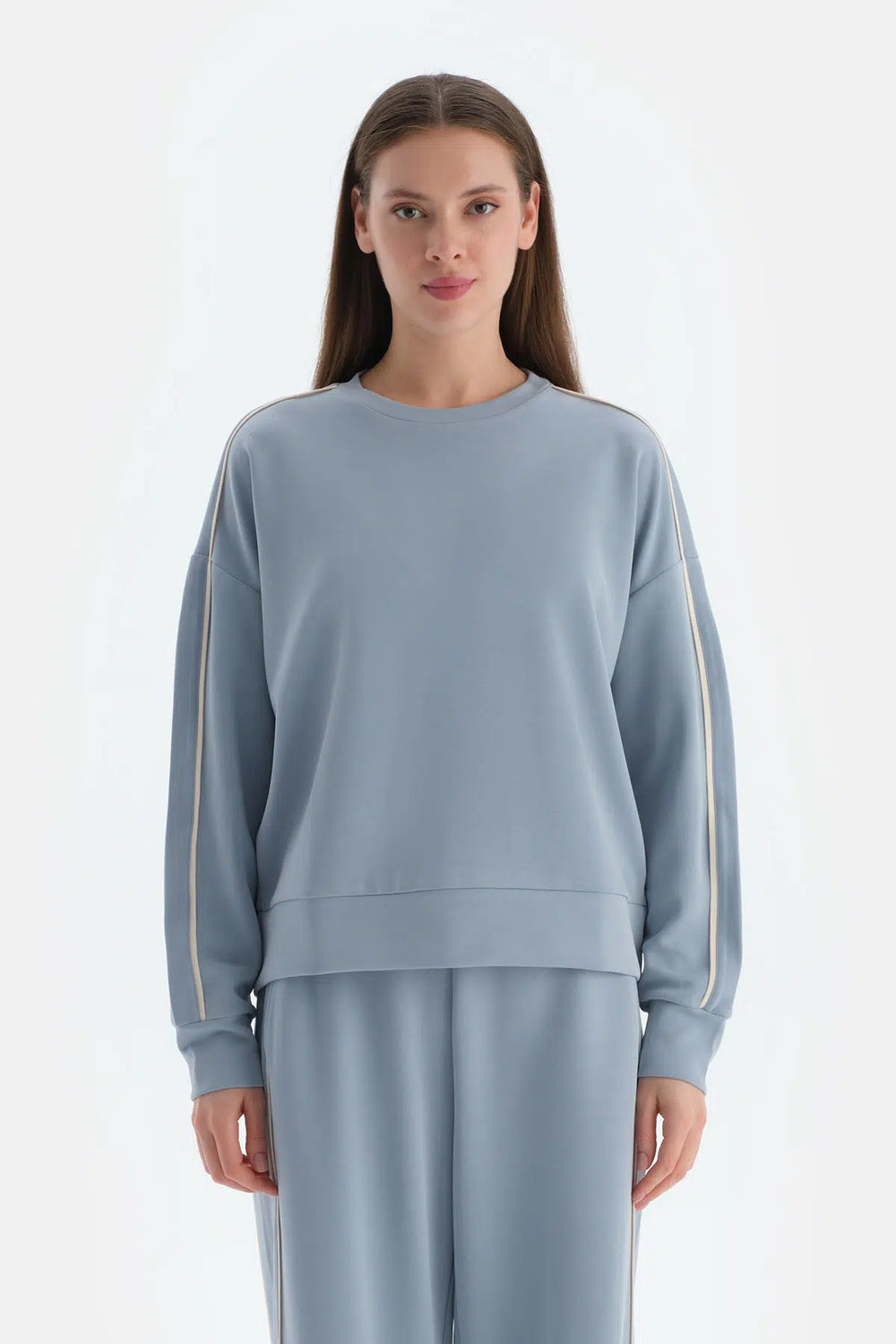 Açık Mavi Kadın Modal Biye Detaylı Sweatshırt