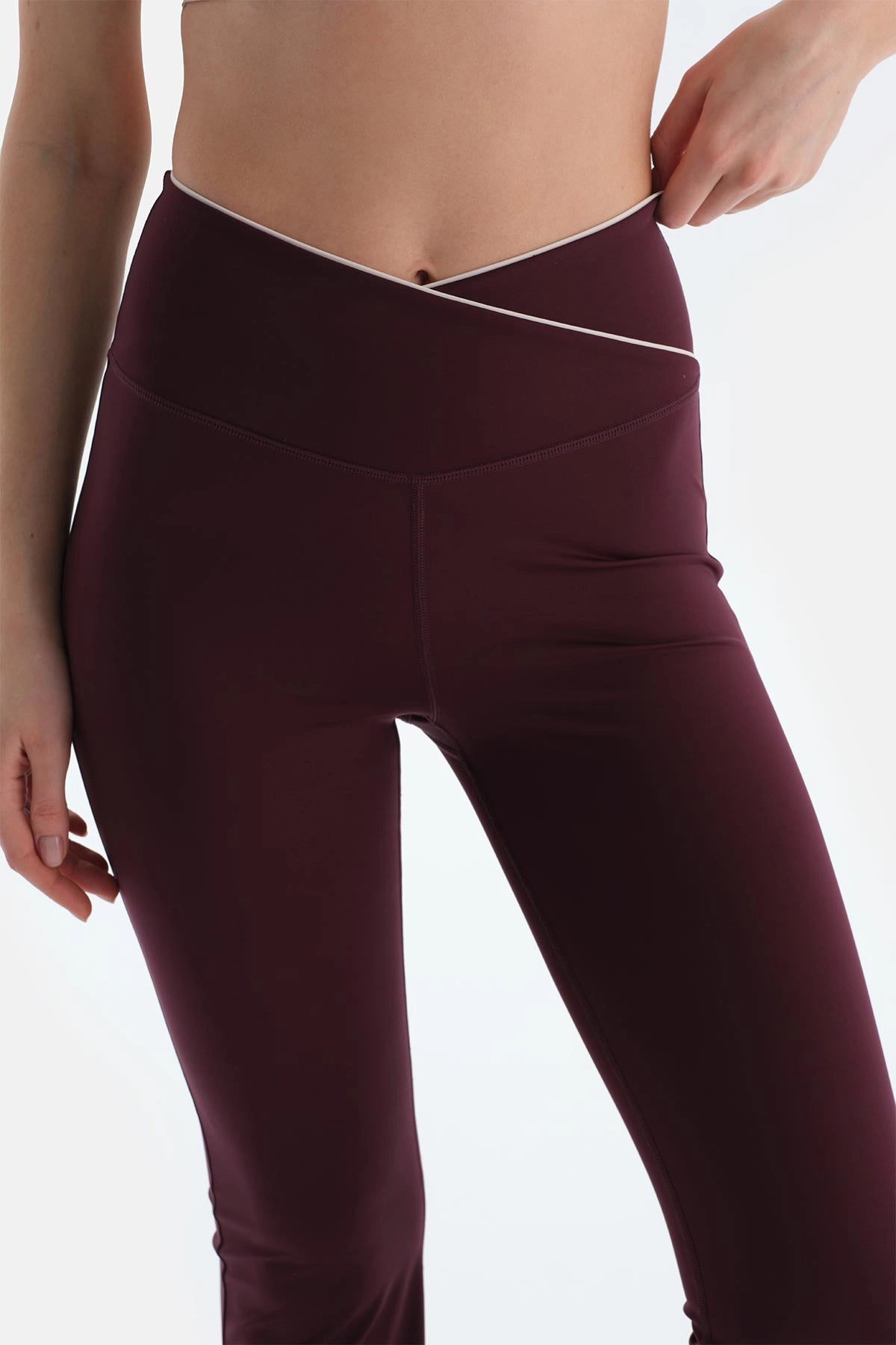 Mürdüm Kadın Bel Biye Detaylı Ispanyol Paça Tayt