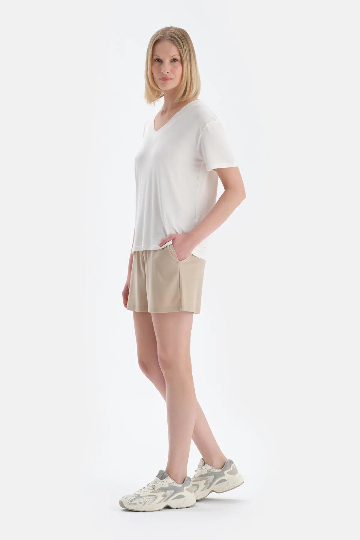 Taş Beli Kordonlu Şort