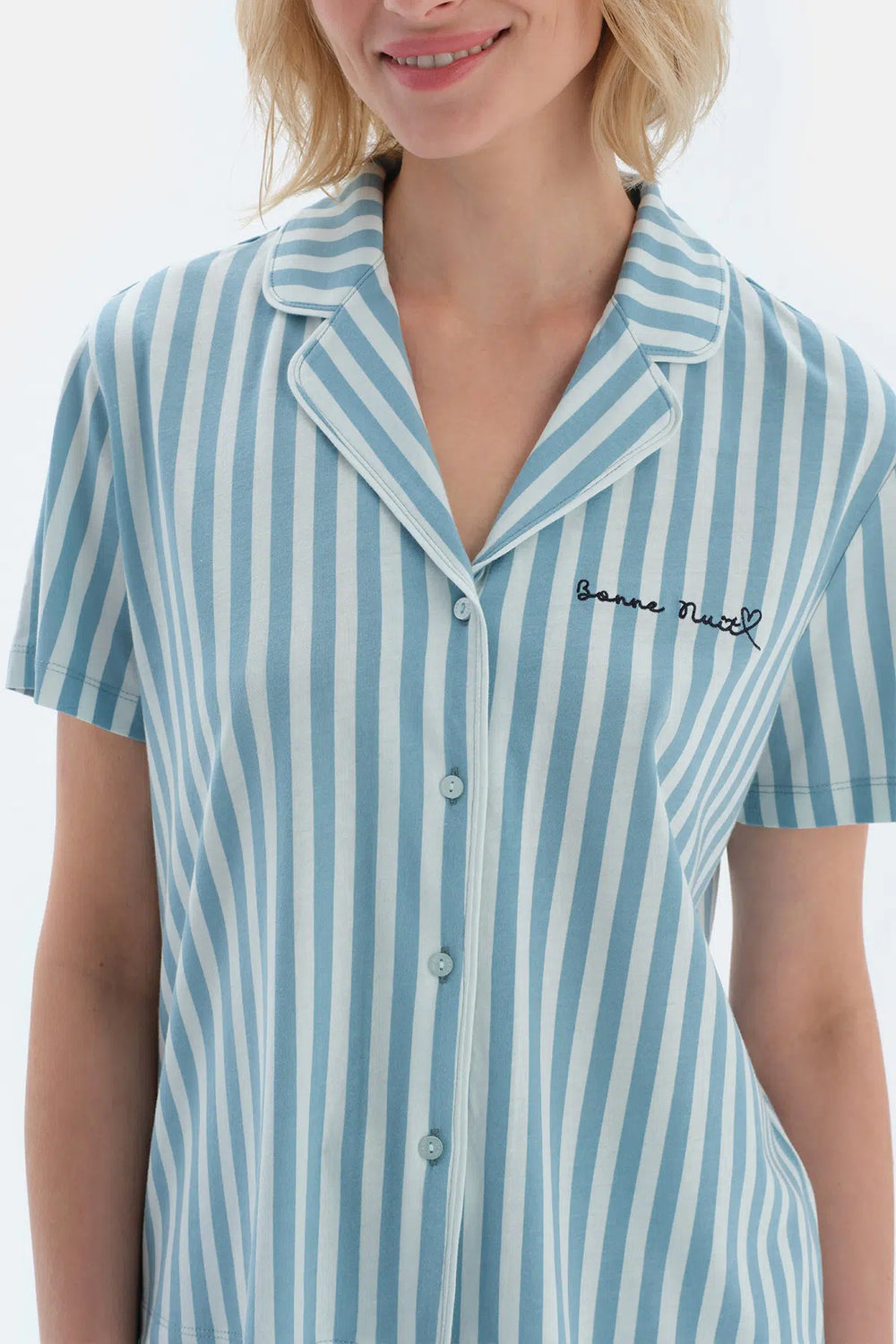 Ada Çayı Çizgi Baskılı Nakışlı Pamuk Modal Gömlek Şort Pijama Takımı