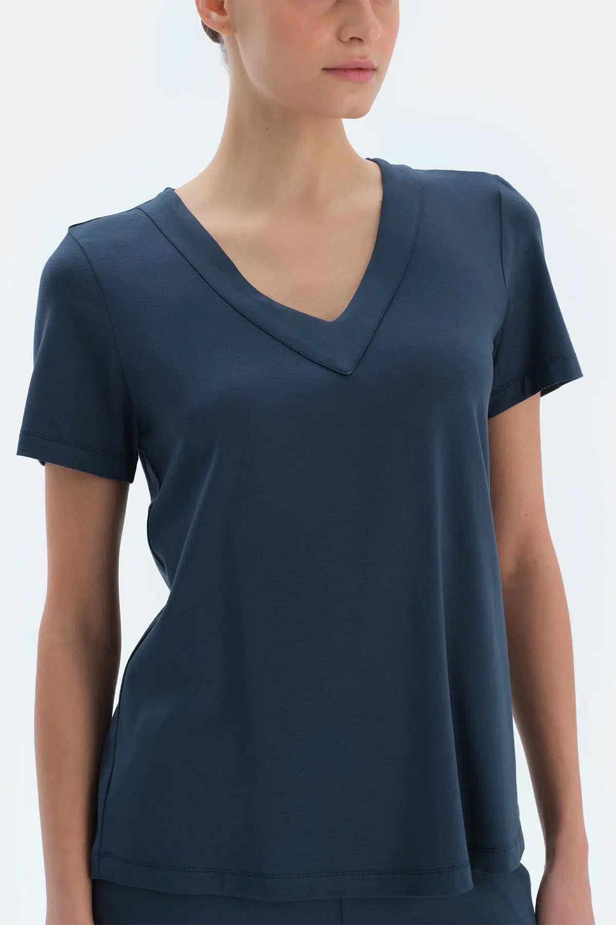 Indigo V Yaka Viskon Tişört Pantolon Pijama Takımı