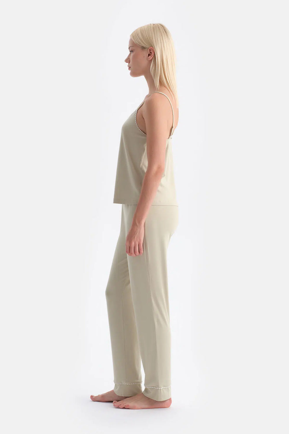 Ada Çayı V Yaka Ince Askılı Viskon Atlet Pantolon Pijama Takımı