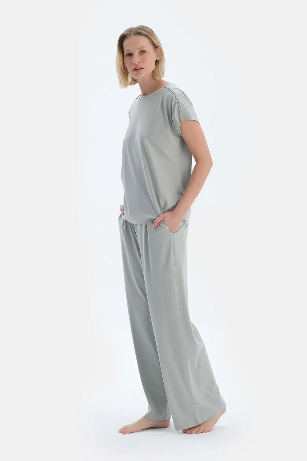 Ada Çayı Düşük Kollu Basıc Tişört Pantolon Pijama Takımı