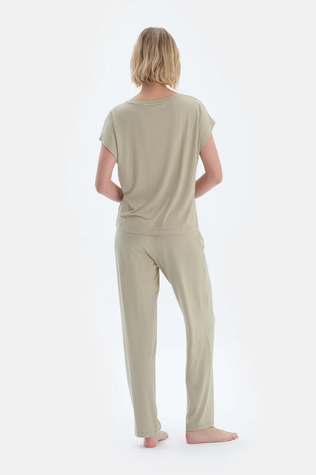 Ada Çayı V Yaka Pileli Tişört Pantolon Pijama Takımı