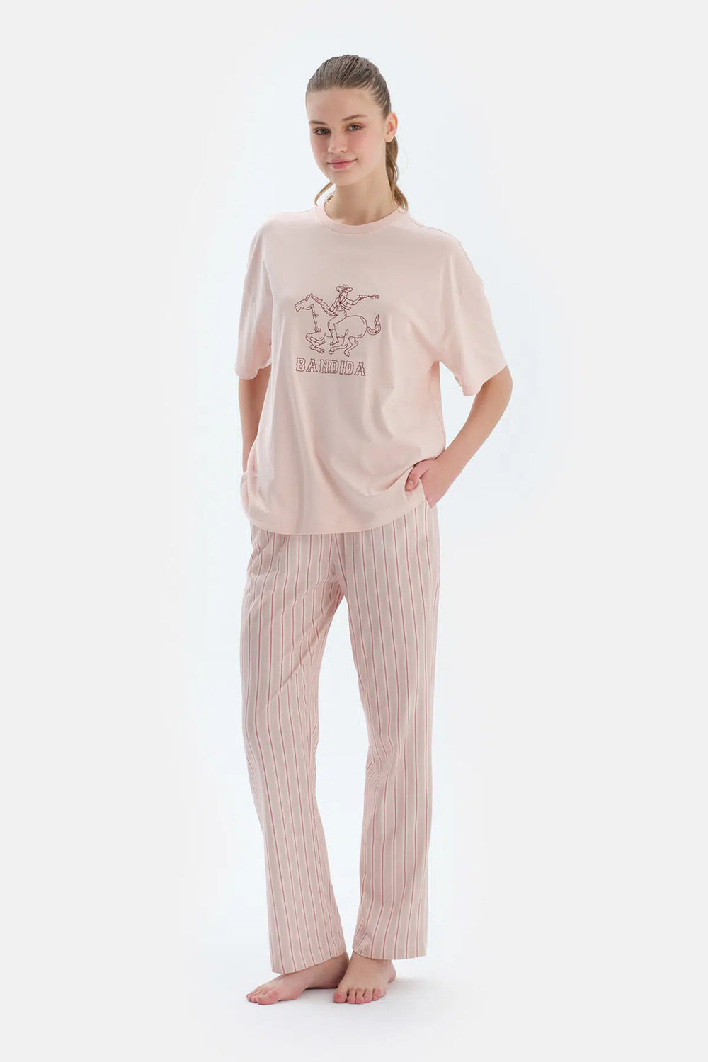 Açık Pembe Bisiklet Yaka Kısa Kollu Tişört Pantolon Pijama Takımı