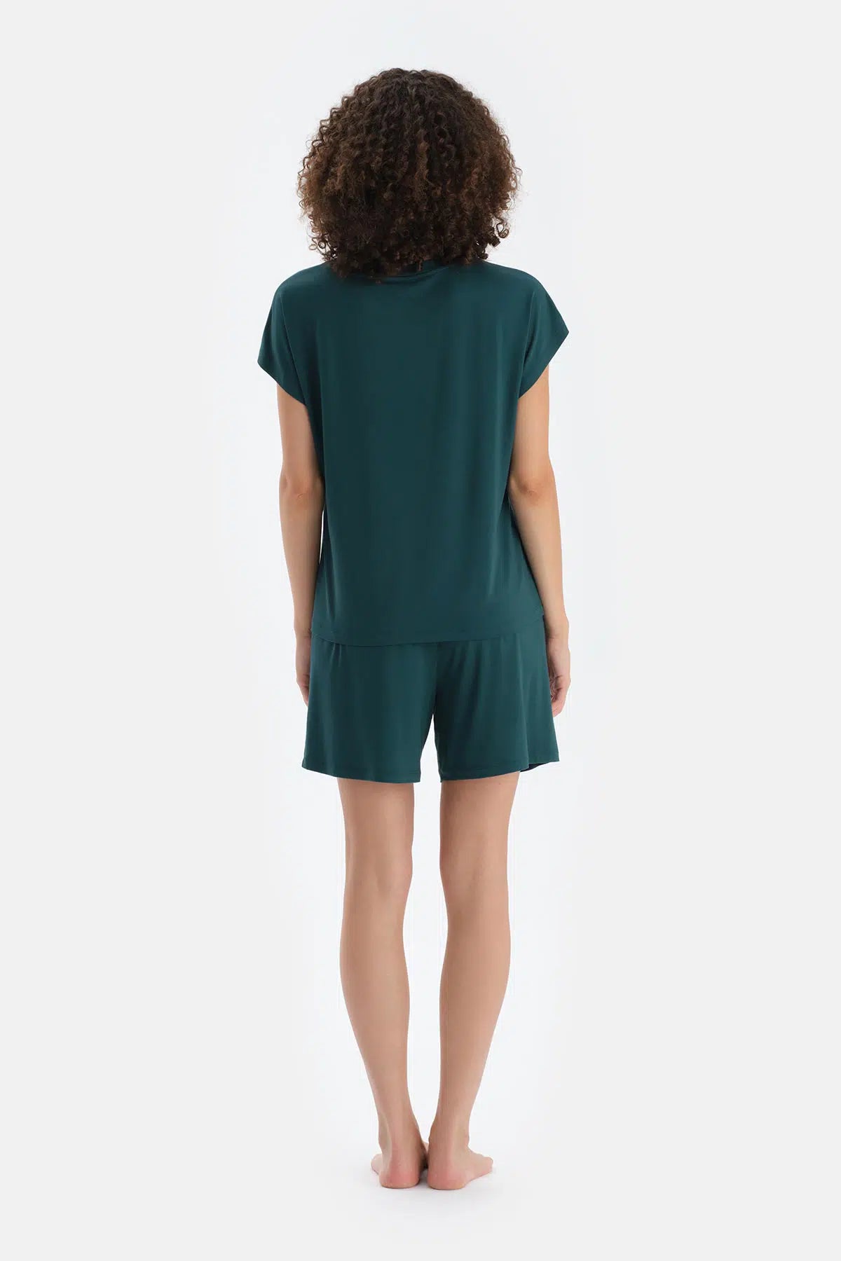 Koyu Yeşil Düşük Omuzlu Kısa Kollu Viskon Tişört Şort Pijama Takımı