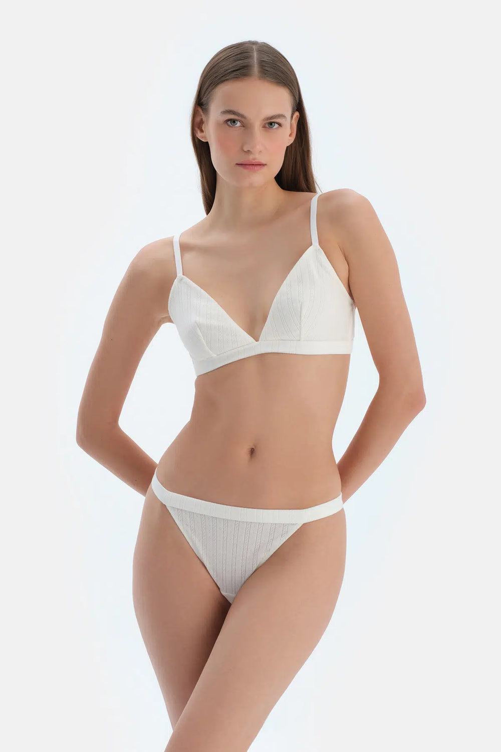 Ekru Poıntel Bralet