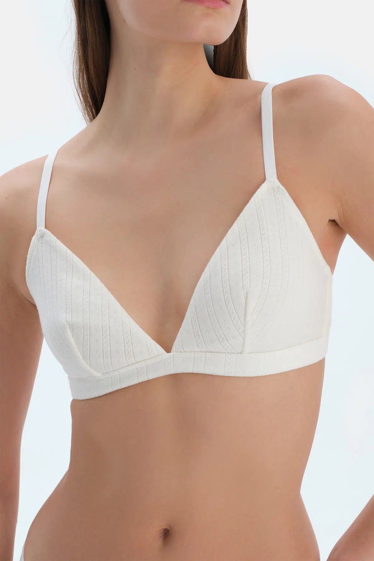 Ekru Poıntel Bralet