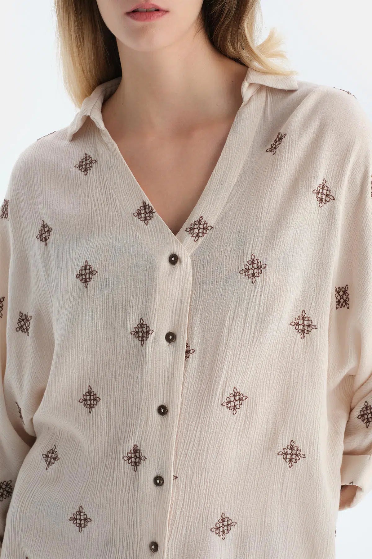 Ekru Uzun Kol Gömlek