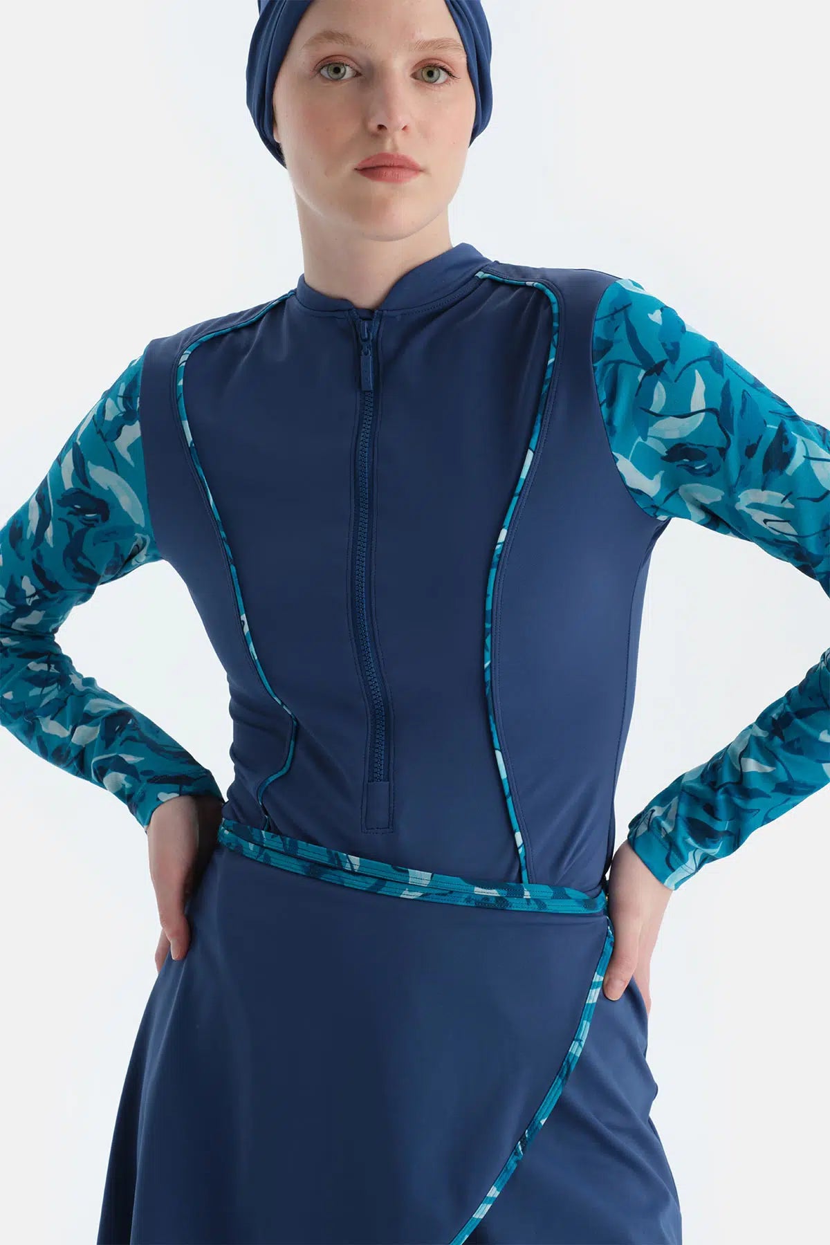 Multicolor Fermuarlı Uk. 4 Parçalı Set