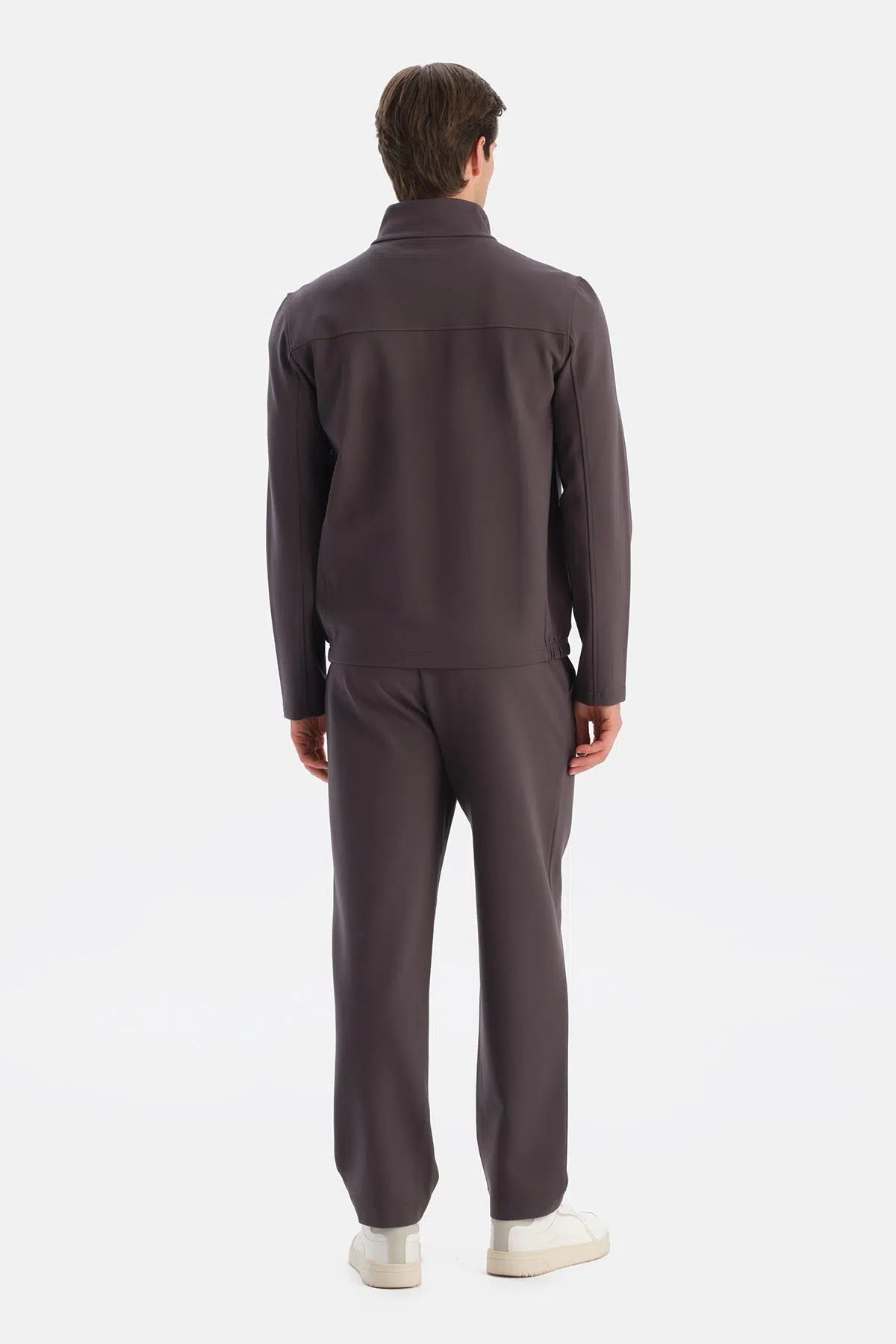 FERMUARLI DİK YAKA SWEATSHIRT