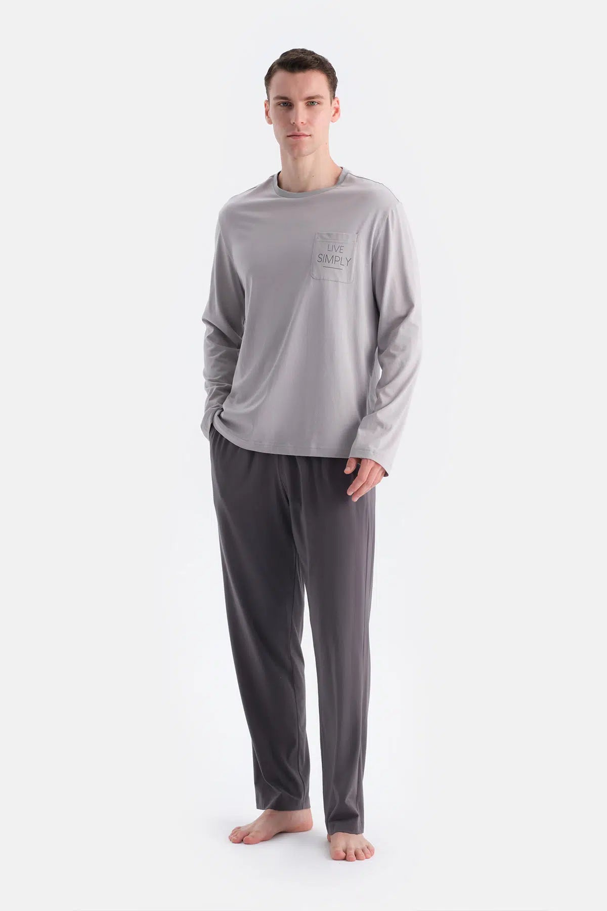 Gri Cepli Tişört Pantolon Takım