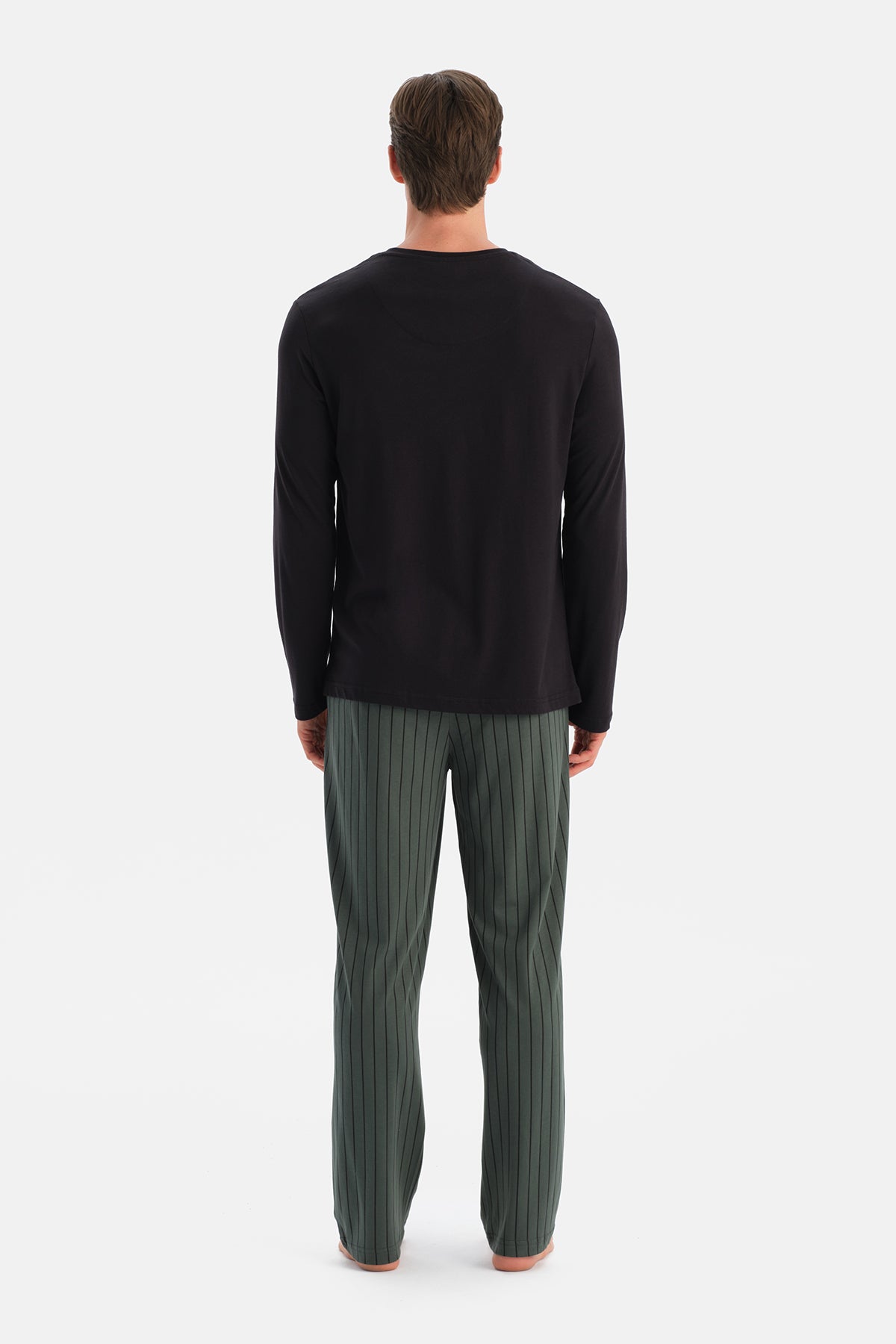 Siyah Uzun Kollu Patlı Tişört Pantolon Takım