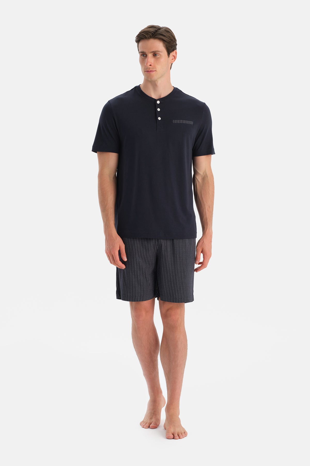 Lacivert Kısa Kollu Pat Ve Cep Detaylı Üçlü Takım