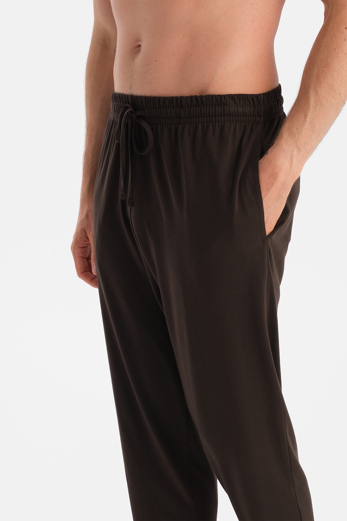 Koyu Kahve Travel Tişört Pantolon Pijama Seti