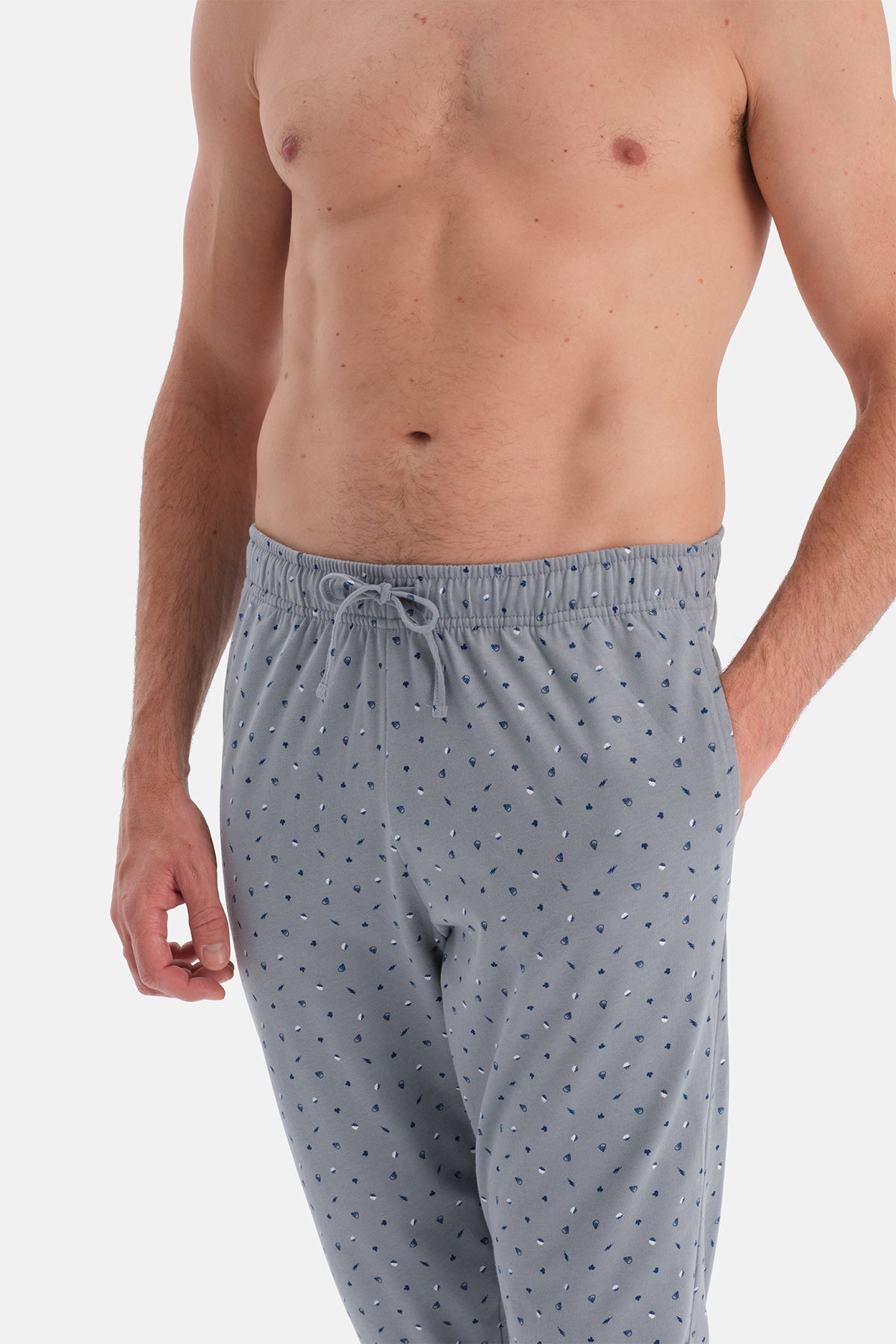 UZUN KOLLU TİŞÖRT PANTOLON TAKIM