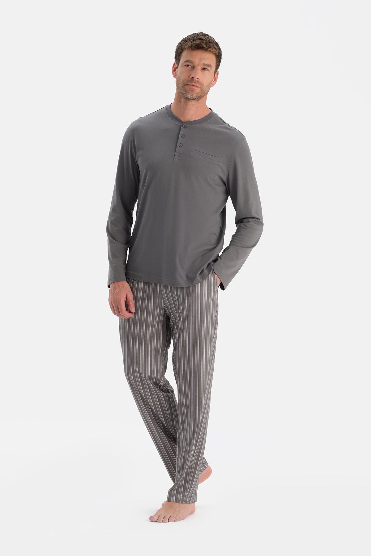 UZUN KOLLU ÜÇLÜ PİJAMA TAKIM