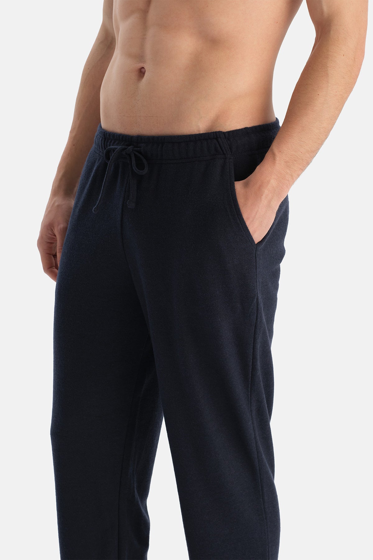 DÜZ PAÇA ÖRME PANTOLON