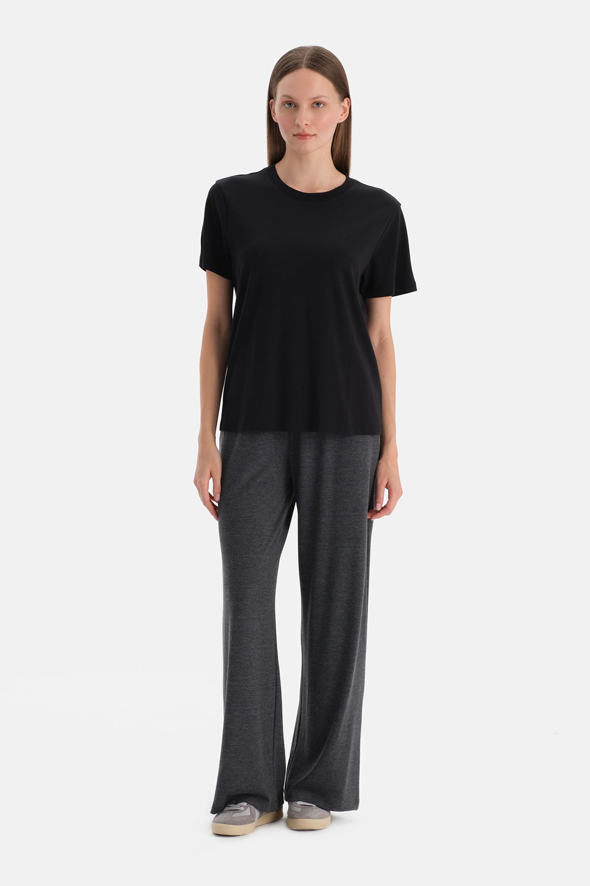 Siyah Bis Yaka Merserize Kısa Kollu Tişört