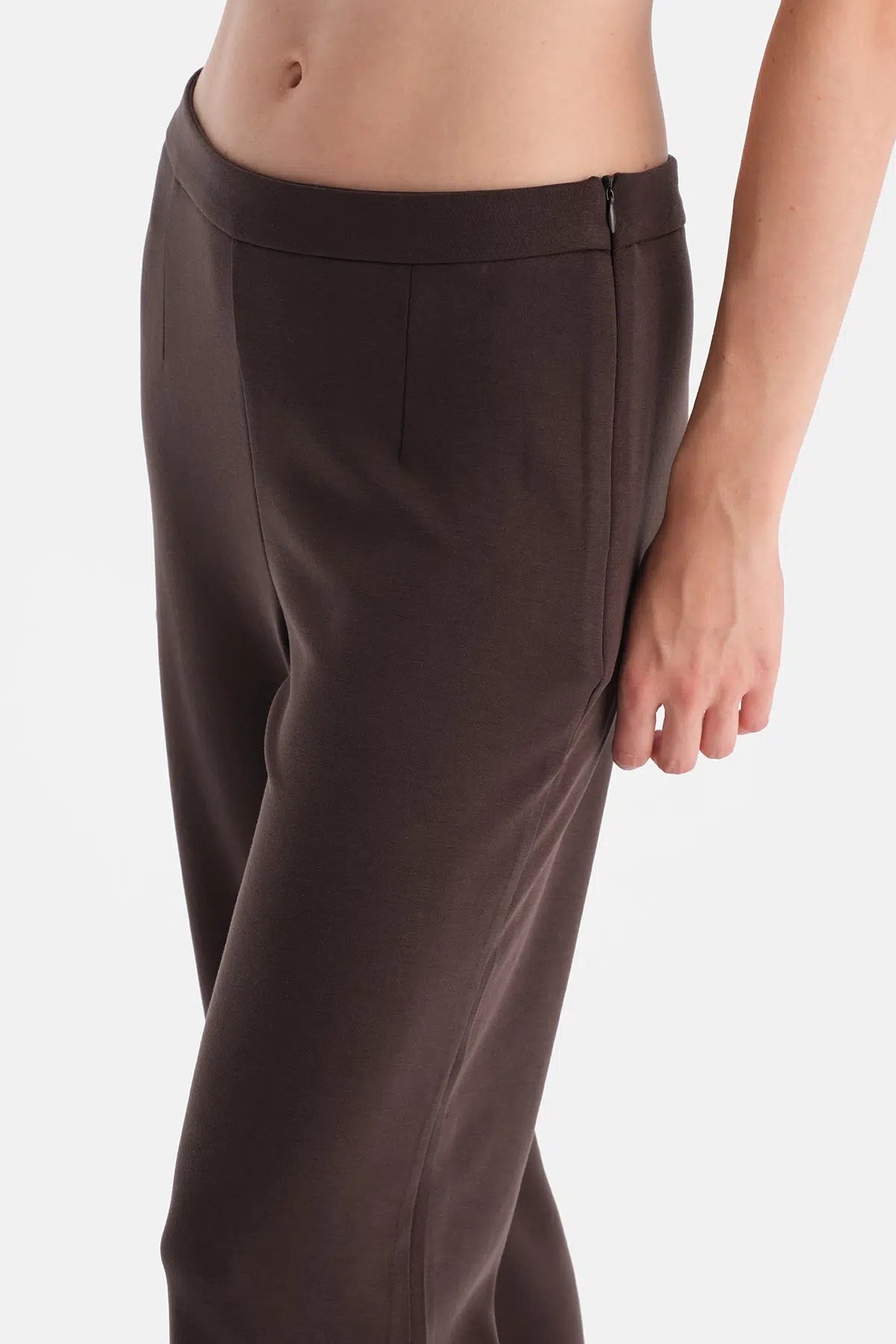 GİZLİ FERMUARLI MODAL PANTOLON