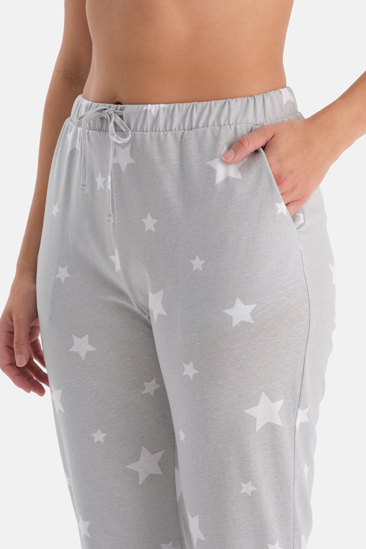 YILDIZ DESENLİ TİŞÖRT PANTOLON TAKIM