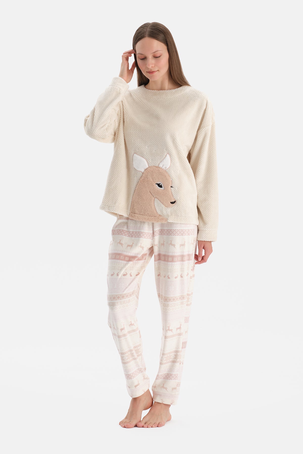 Ekru Geyikli Baskılı Tişört Pantolon Pijama Takımı