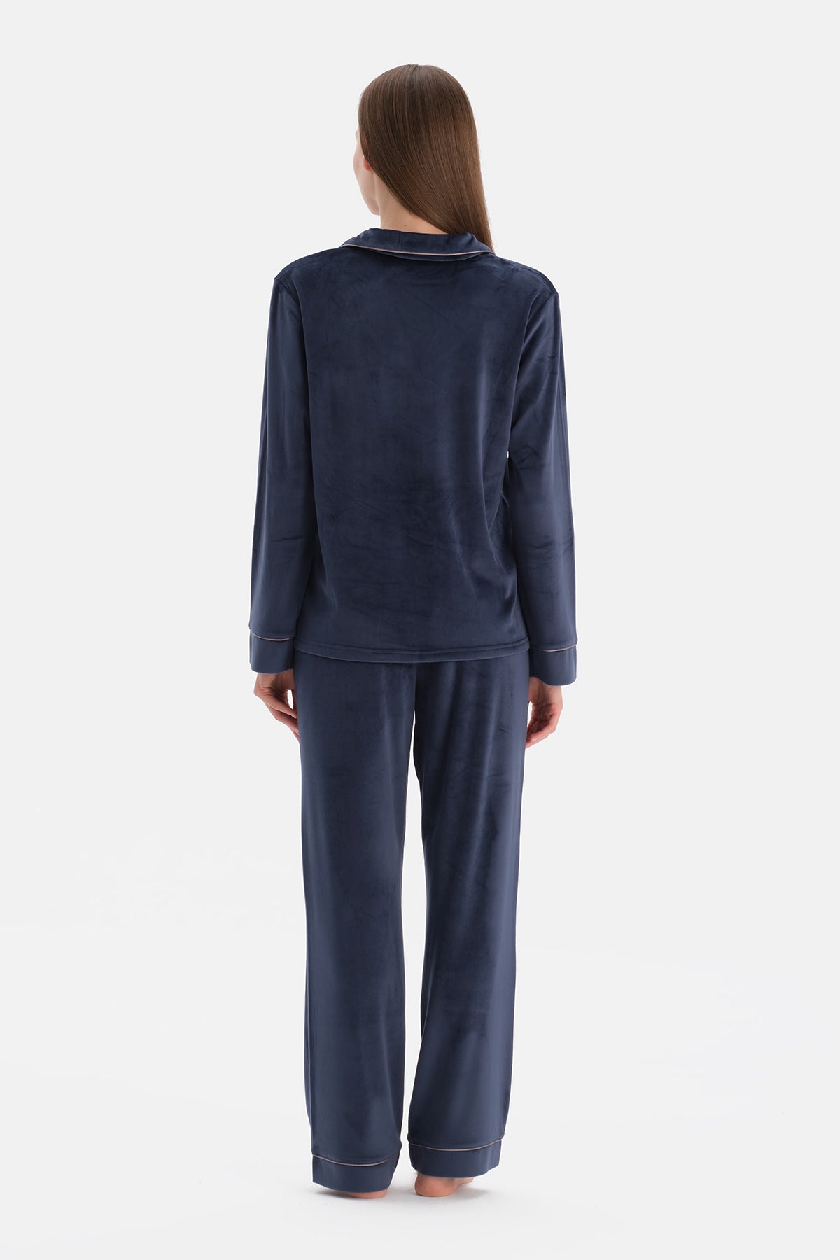 Lacivert Nakış Detaylı Kadife Gömlek Pantolon Pijama Takımı