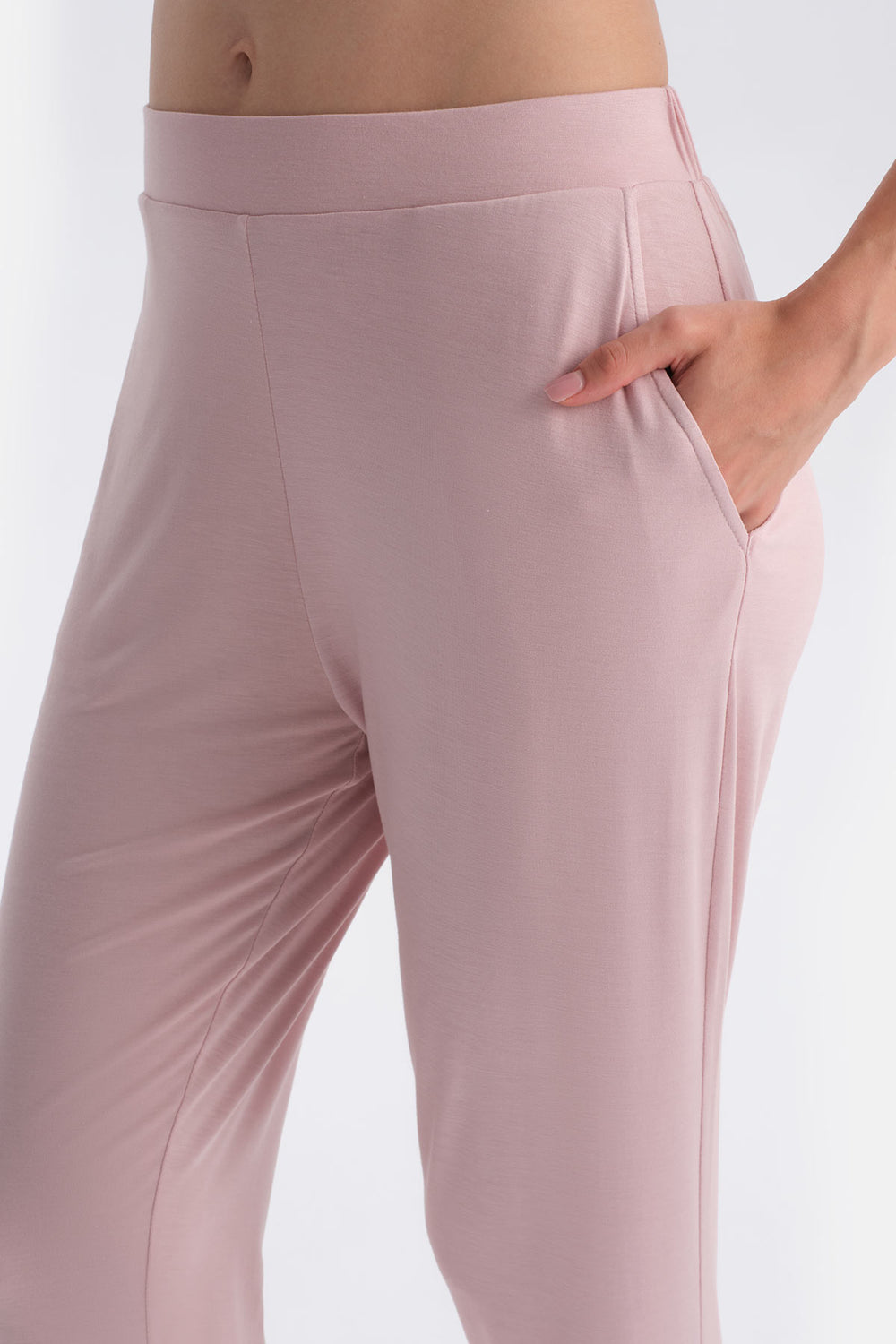 Açık Pembe V Yaka Dantel Detaylı Tişört Pantolon Takım