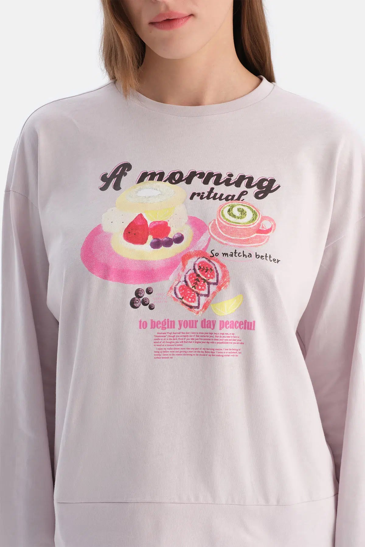 BASKILI UZUN KOLLU TİŞÖRT PANTOLON TAKIM