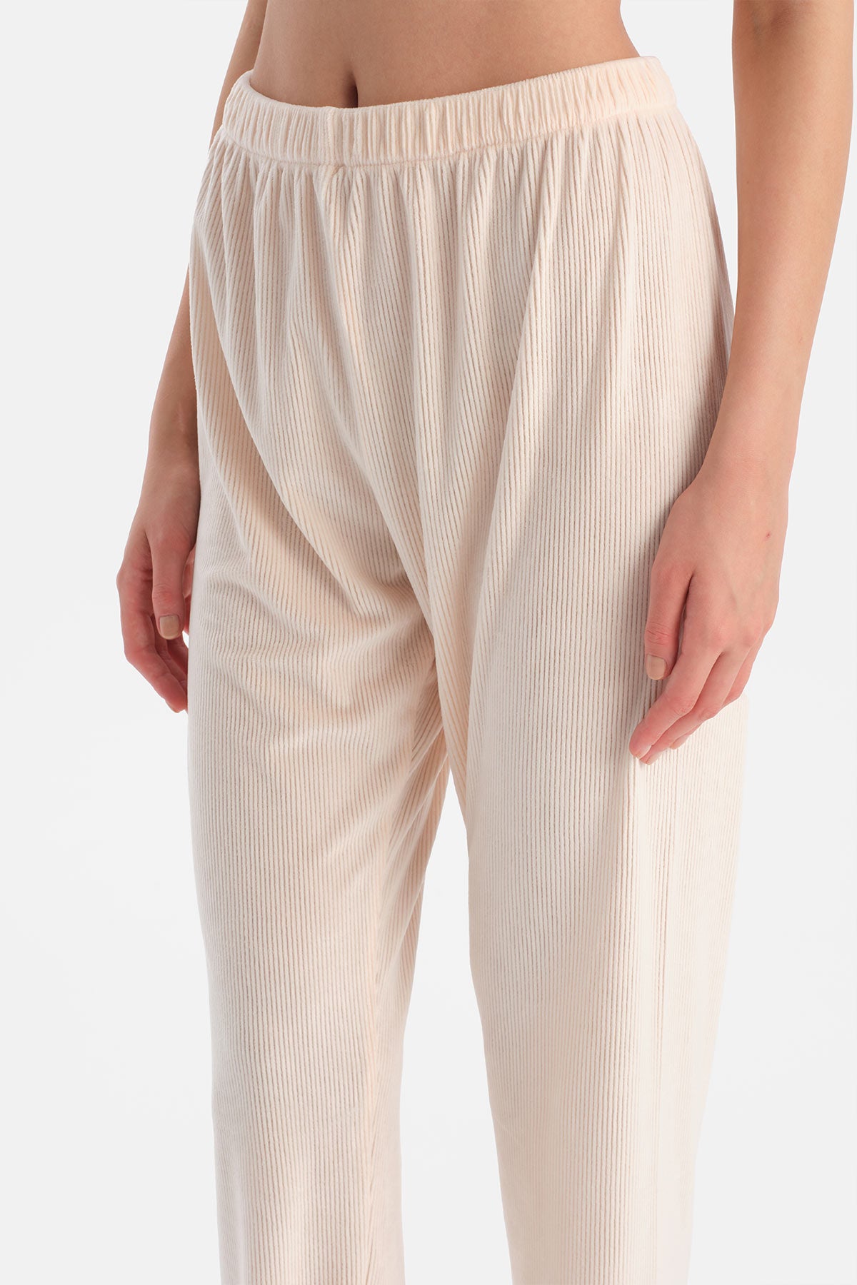 Açık Pembe Travel Ribli Kadife Gömlek Pantolon Pijama Seti