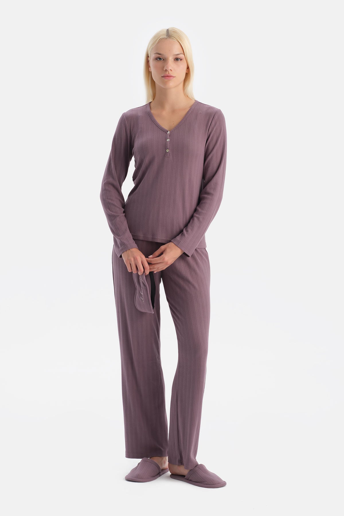 Mürdüm Travel Pointel V Yaka Tişört Pantolon Pijama Seti