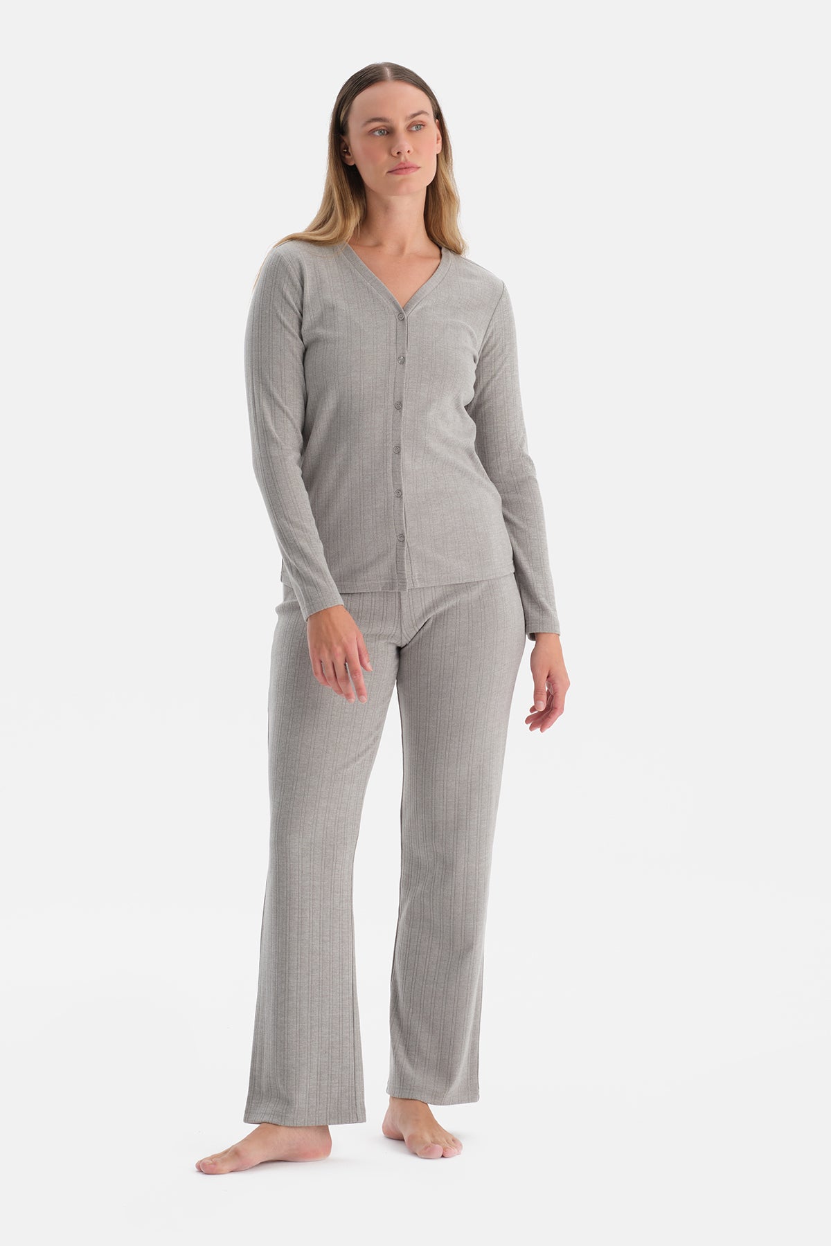 POINTEL V YAKA TİŞÖRT PANTOLON TAKIM