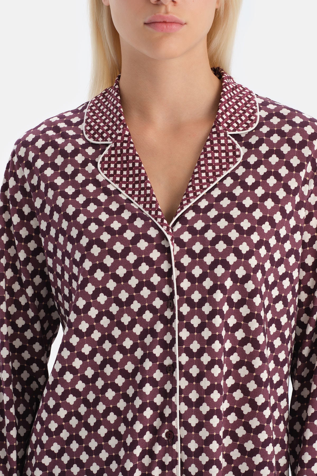 Mürdüm Geometrik Desenli Gömlek Pantolon Takım