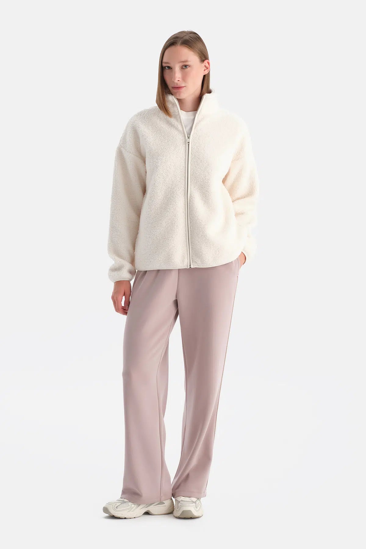 Ekru Kadın Ön Cepli Çıtçıtlı Mont