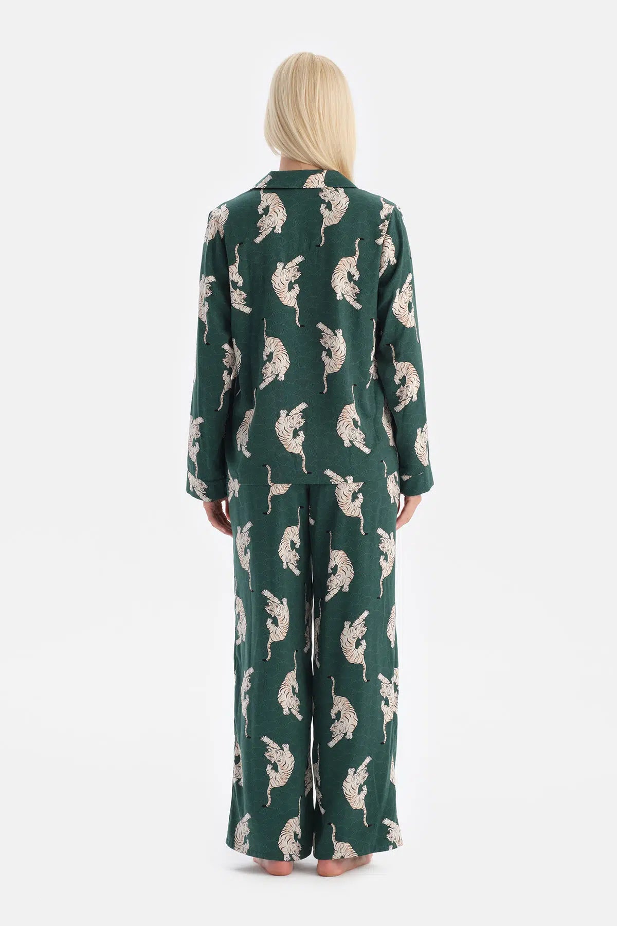 Koyu Yeşil Leopar Desenli Saten Gömlek