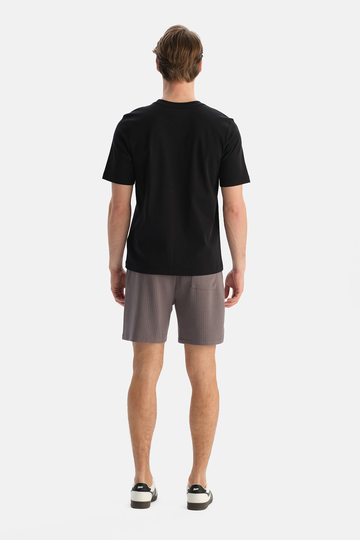 Siyah Bisiklet Yaka Geniş Kol Tişört