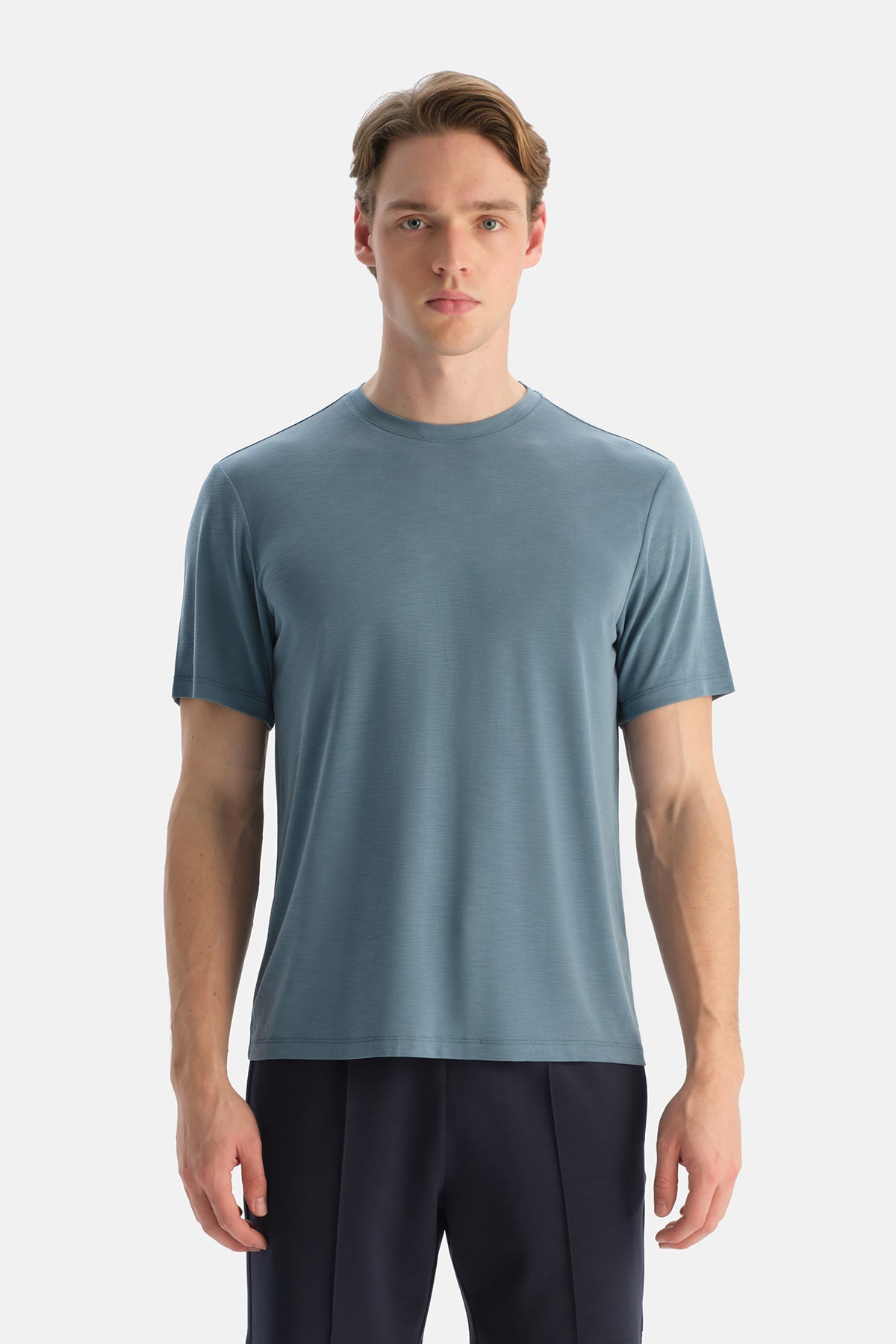 Açık Mavi Bisiklet Yaka Modal Karışımlı Suprem Tişört