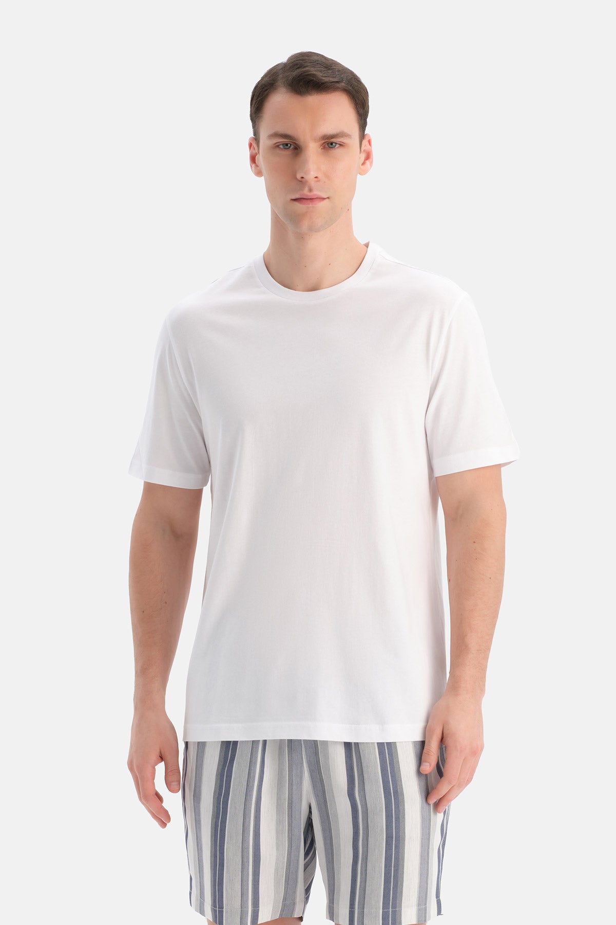 BİSİKLET YAKA KISA KOLLU TİŞÖRT