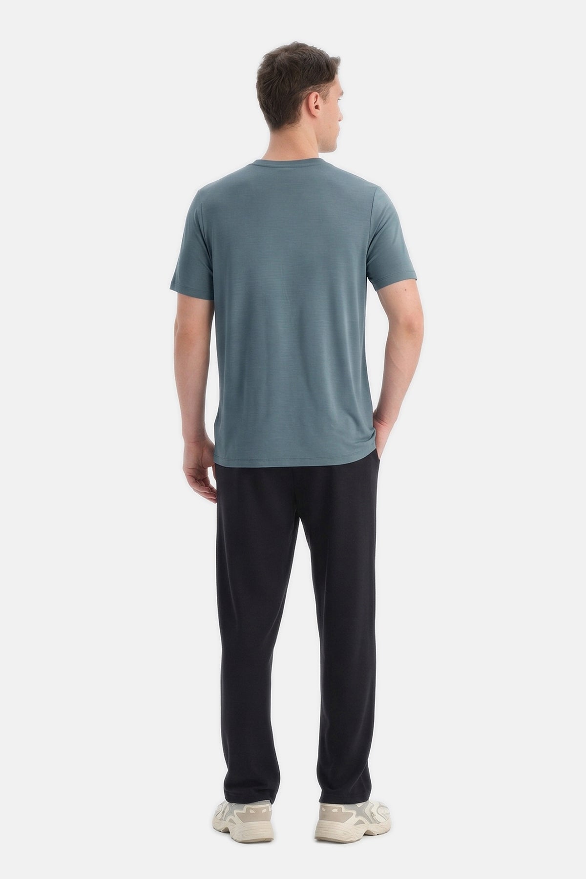 KISA KOLLU BİSİKLET YAKA MODAL TİŞÖRT