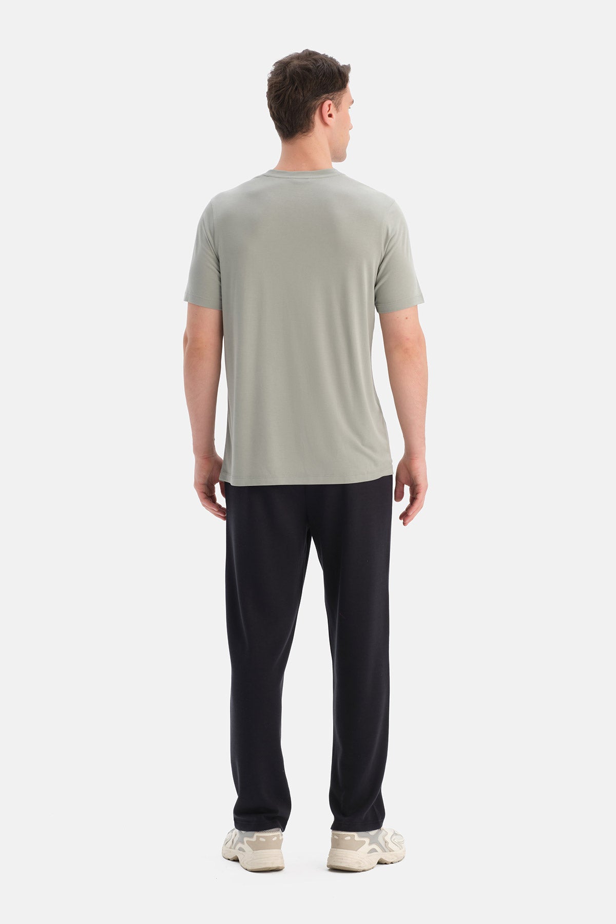 DÜZ PAÇA CEPLİ MODAL PANTOLON