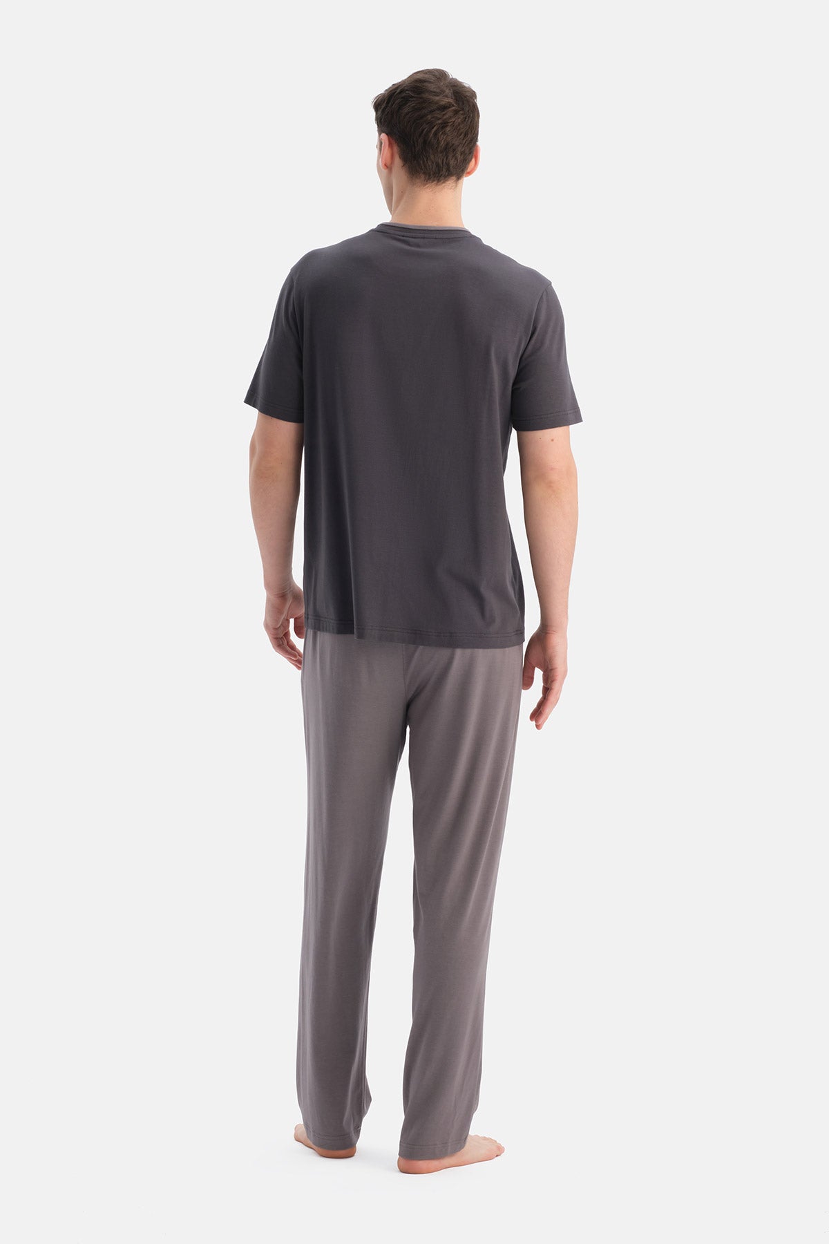 KISA KOLLU BAMBU PAMUK KARIŞIMLI TİŞÖRT PANTOLON TAKIM