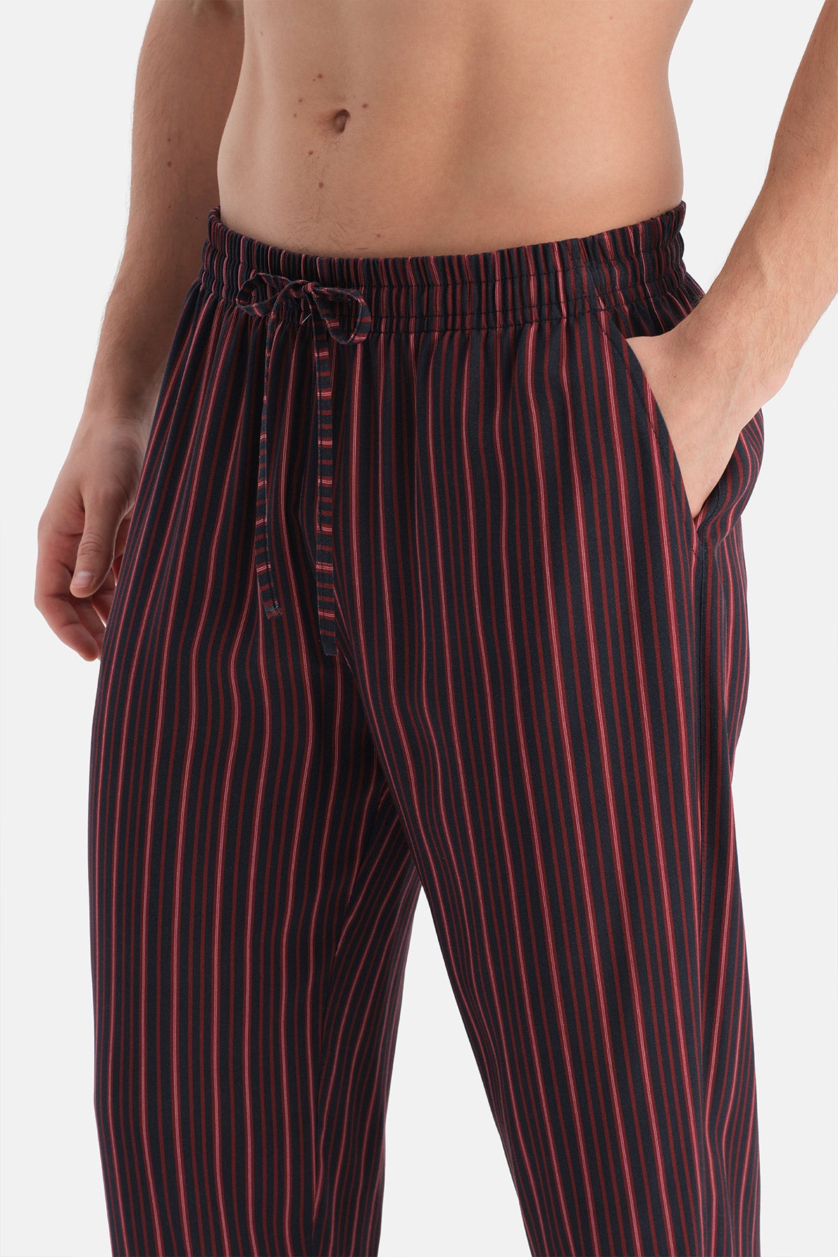 BASKI DETAYLI TİŞÖRT PANTOLON TAKIM