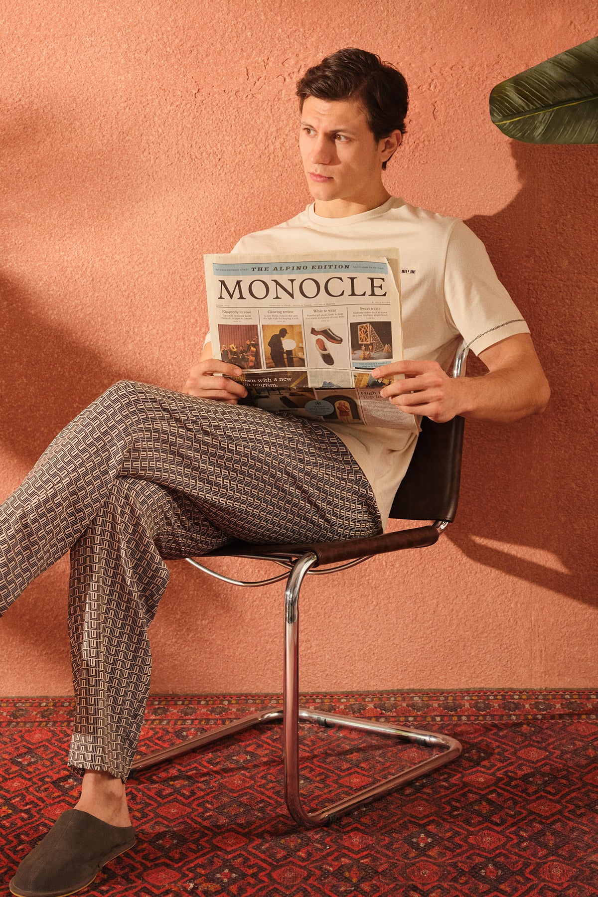 KISA KOLLU TİŞÖRT PANTOLON TAKIM