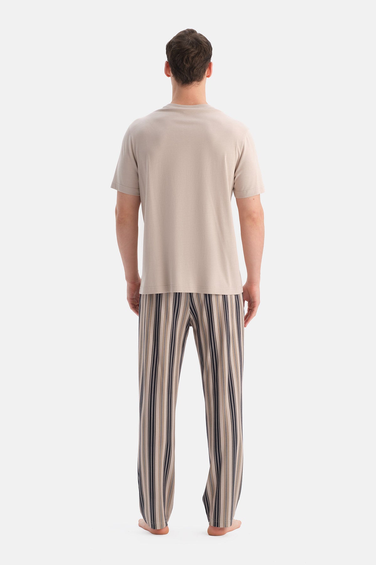 BASKI DETAYLI TİŞÖRT PANTOLON TAKIM